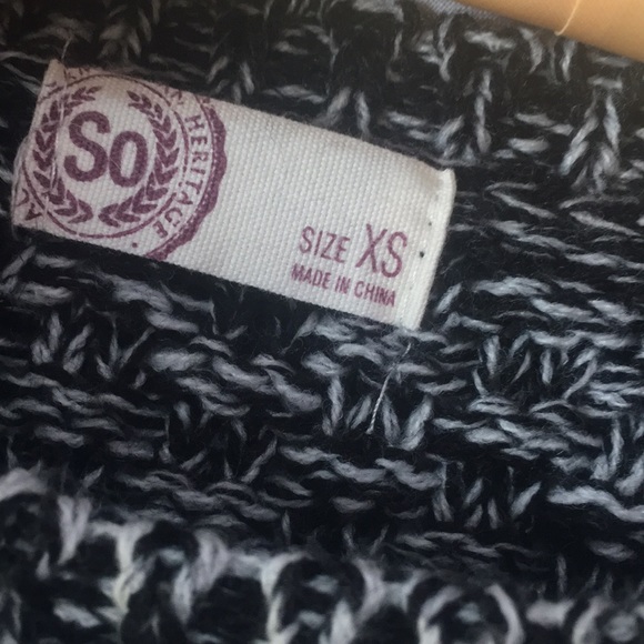 Sweater - Picture 2 of 3